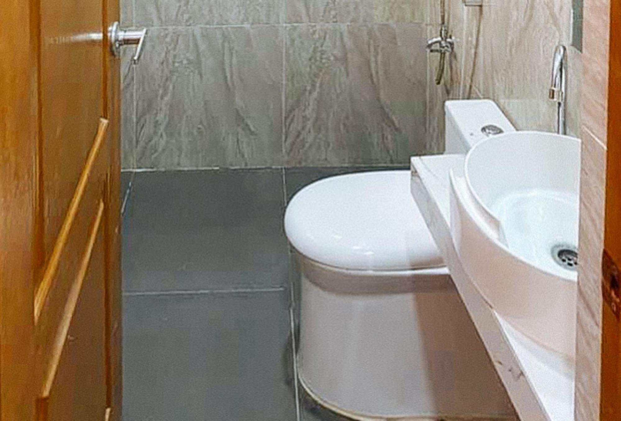 Leonila'S Travellers Inn Iloilo Zewnętrze zdjęcie
