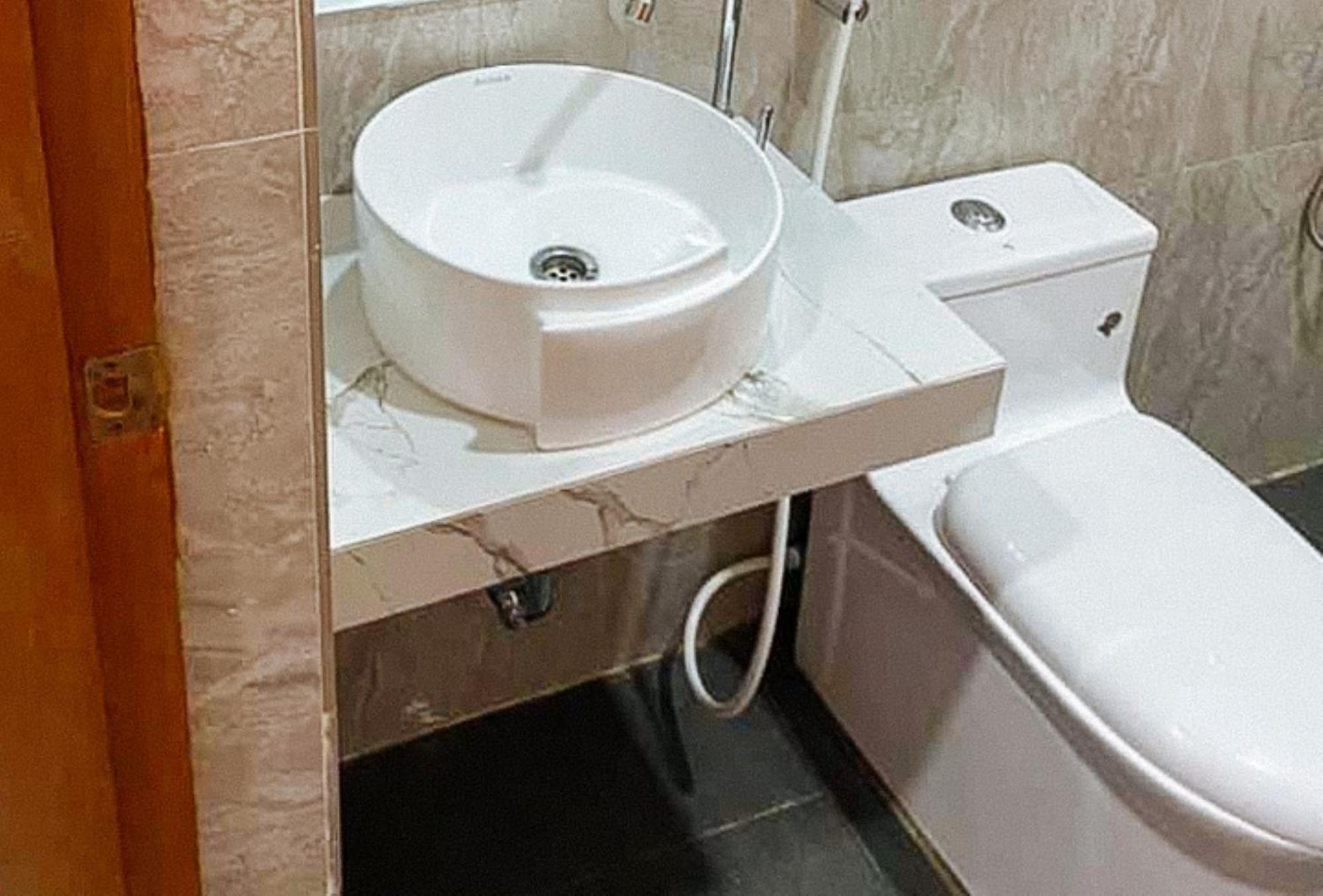 Leonila'S Travellers Inn Iloilo Zewnętrze zdjęcie
